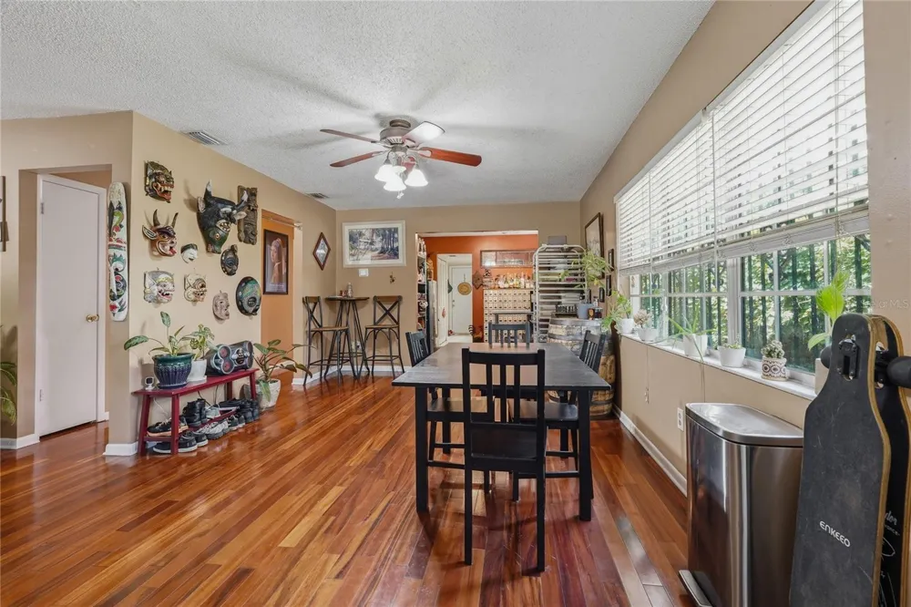 12922 ALBANY AVENUE Tampa, FL 33612