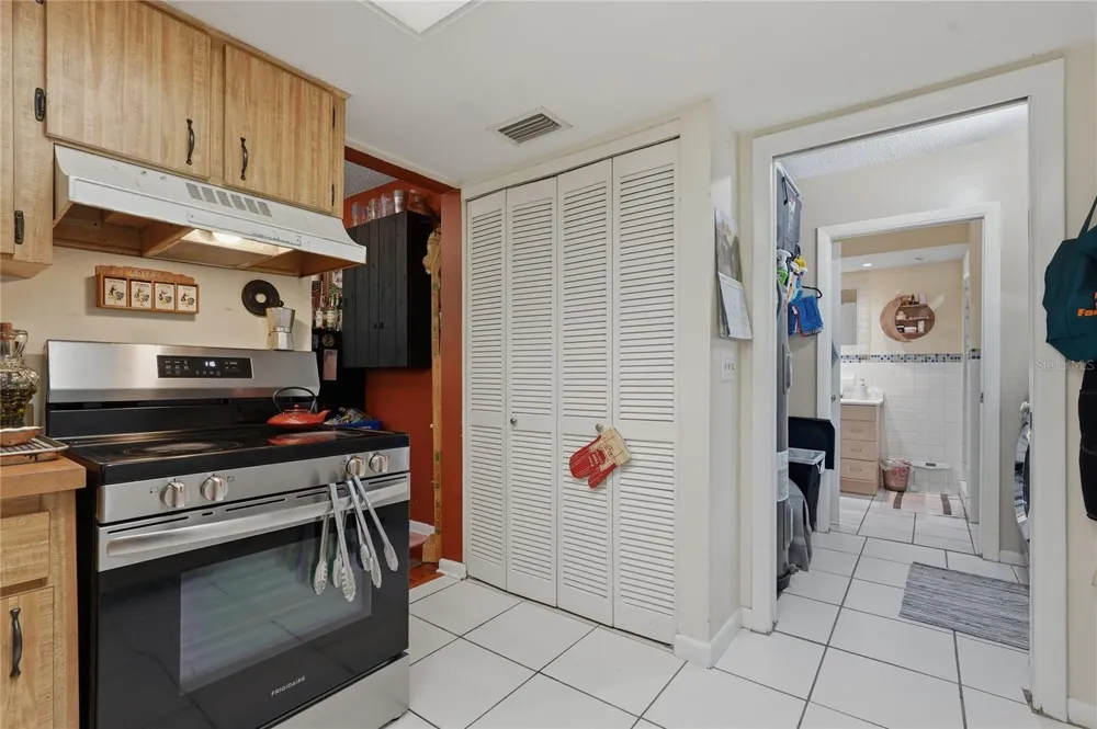 12922 ALBANY AVENUE Tampa, FL 33612