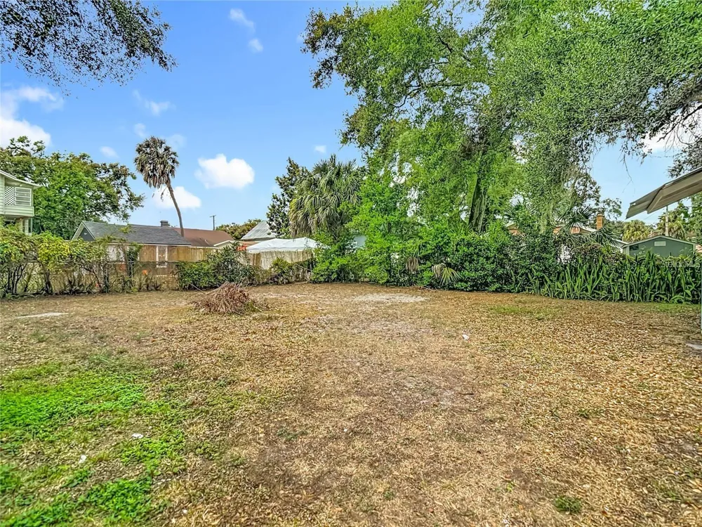 1008 E 24TH AVENUE Tampa, FL 33605