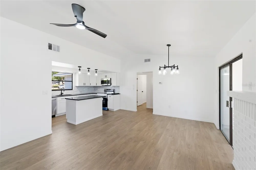 7457 GALLOWAY ROAD Weeki Wachee, FL 34613