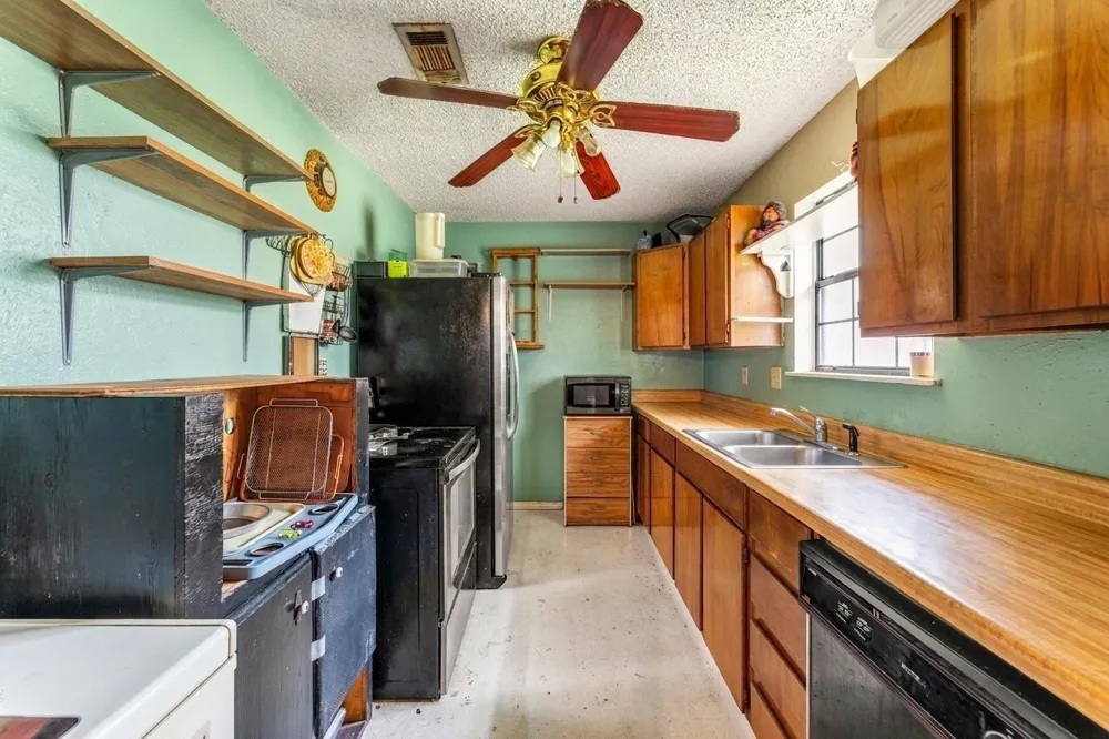 177 Highline Road Valley Mills, TX 76689