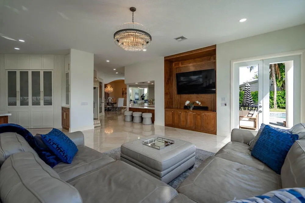 2530 NE 31ST COURT Lighthouse Point, FL 33064
