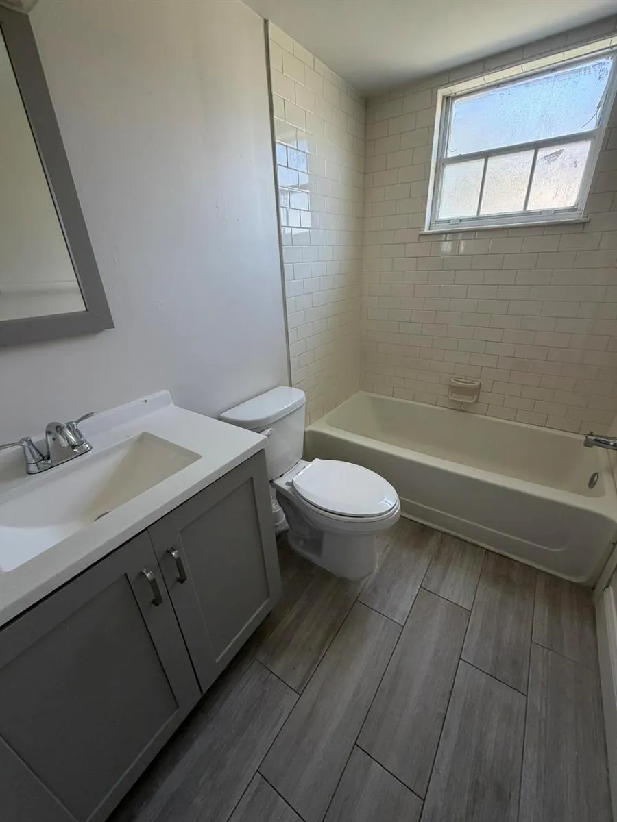 1546 SE ROYAL GREEN CIRCLE #102 Port St. Lucie, FL 34952