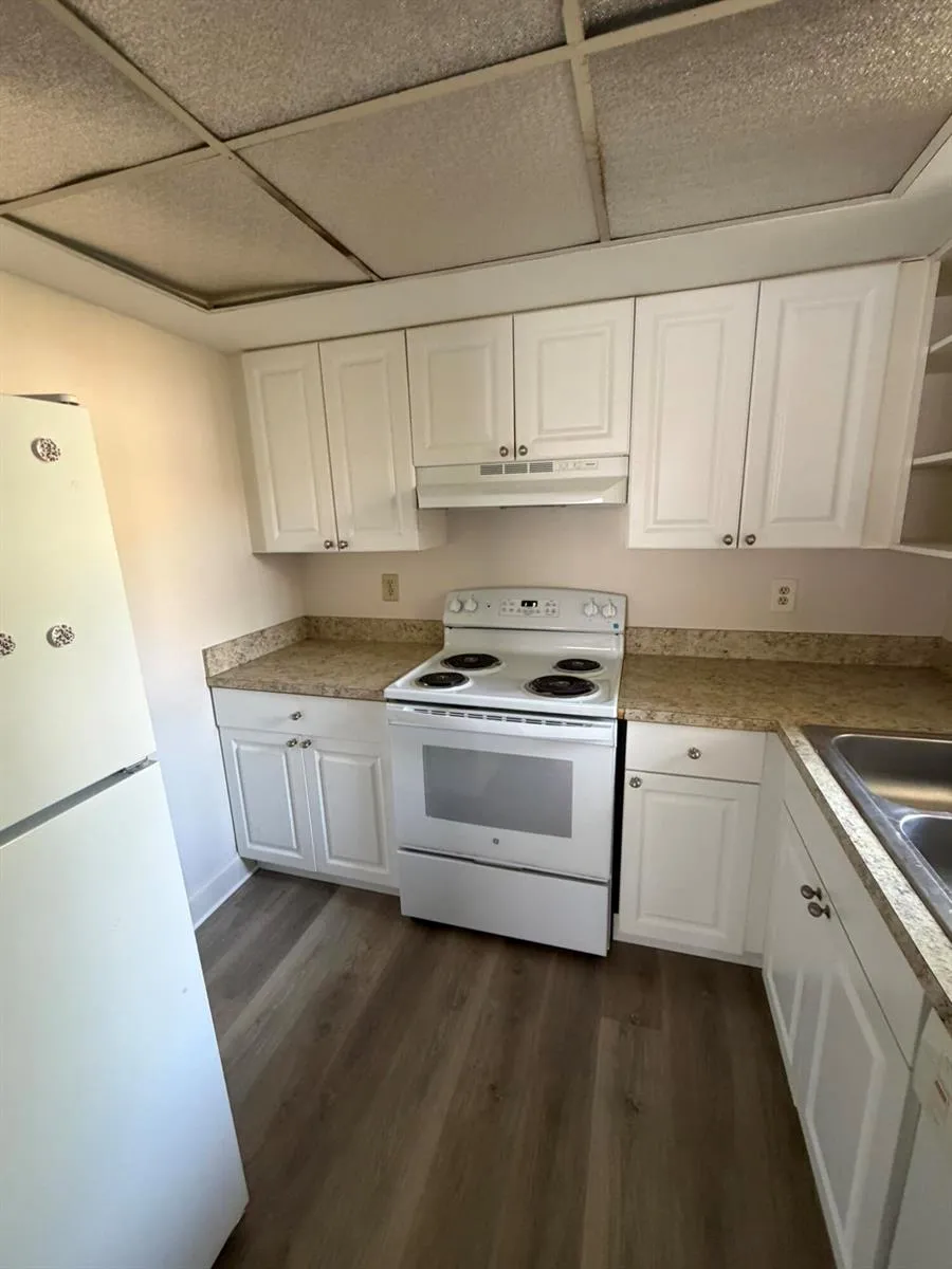 1546 SE ROYAL GREEN CIRCLE #102 Port St. Lucie, FL 34952