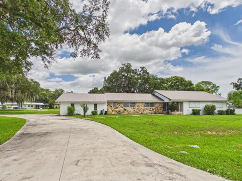 1501 SE 8TH DRIVE