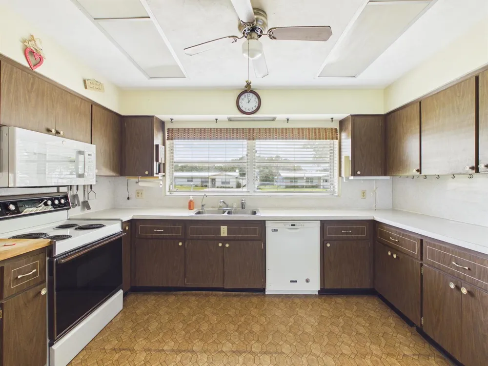 1501 SE 8TH DRIVE Okeechobee, FL 34974