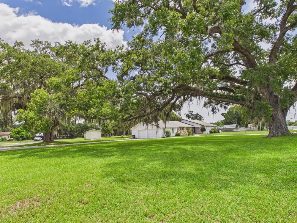 1501 SE 8TH DRIVE Okeechobee, FL 34974
