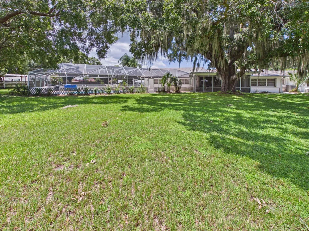 1501 SE 8TH DRIVE Okeechobee, FL 34974