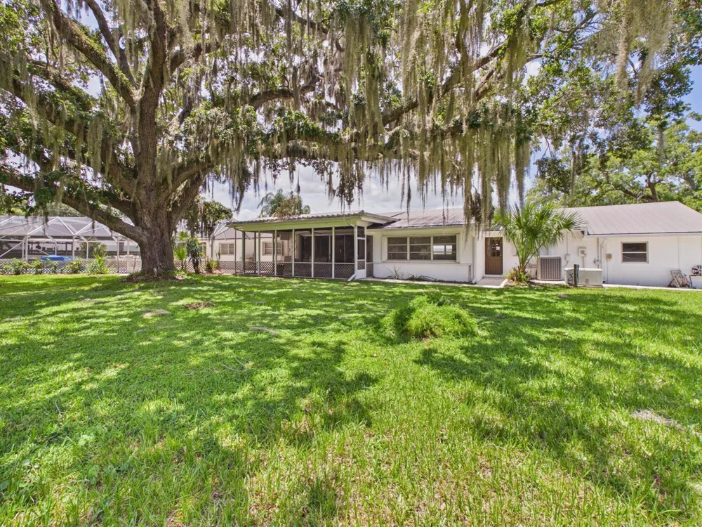 1501 SE 8TH DRIVE Okeechobee, FL 34974