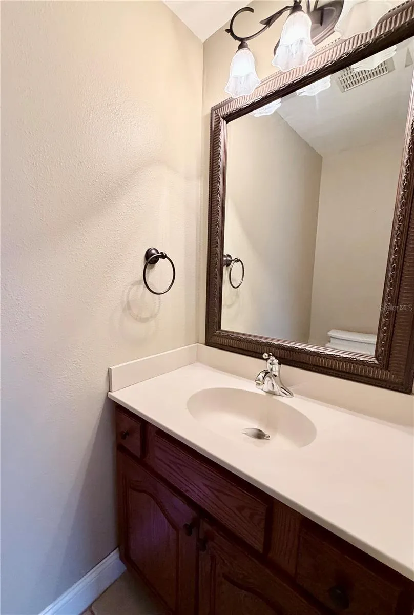 2700 BAYSHORE BOULEVARD #2108 Dunedin, FL 34698