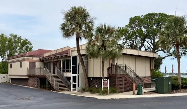 2700 BAYSHORE BOULEVARD #2108 Dunedin, FL 34698
