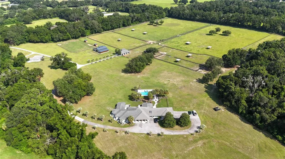 14285 US HIGHWAY 441 Citra, FL 32113