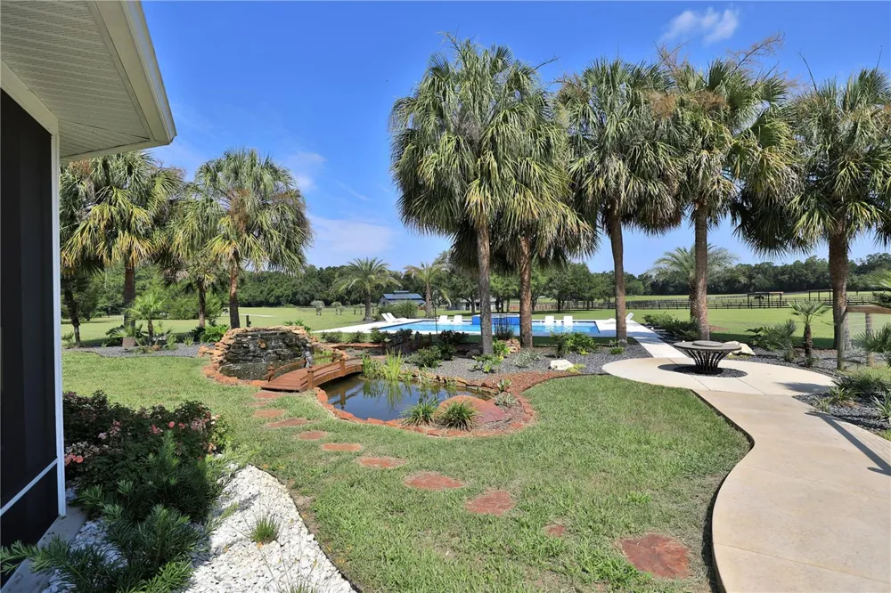 14285 US HIGHWAY 441 Citra, FL 32113