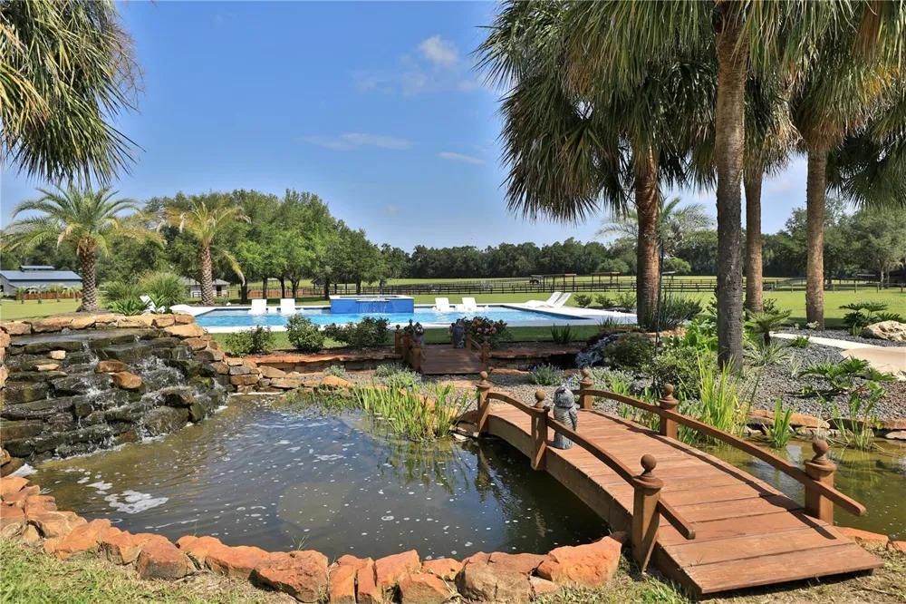 14285 US HIGHWAY 441 Citra, FL 32113