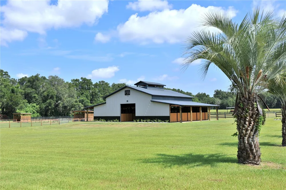 14285 US HIGHWAY 441 Citra, FL 32113