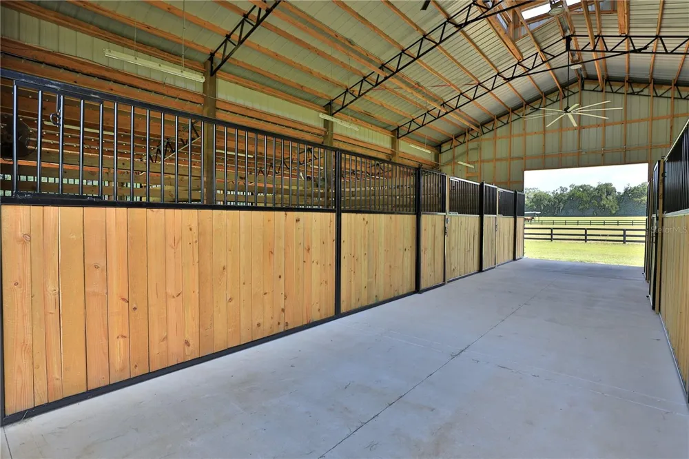 14285 US HIGHWAY 441 Citra, FL 32113
