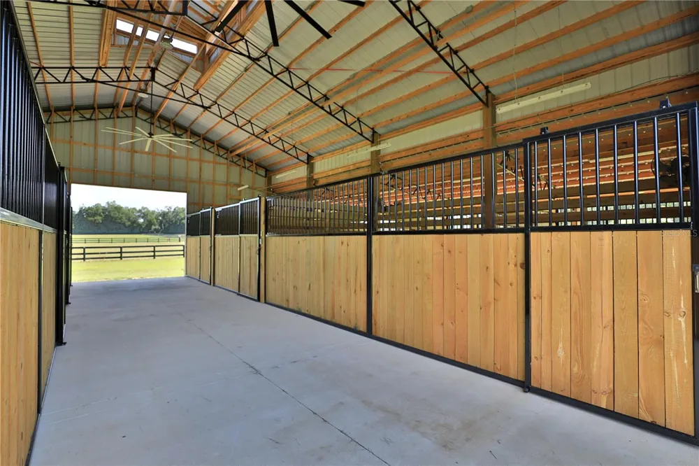 14285 US HIGHWAY 441 Citra, FL 32113