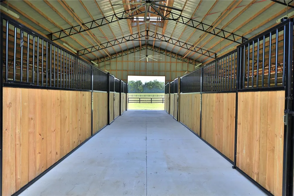 14285 US HIGHWAY 441 Citra, FL 32113