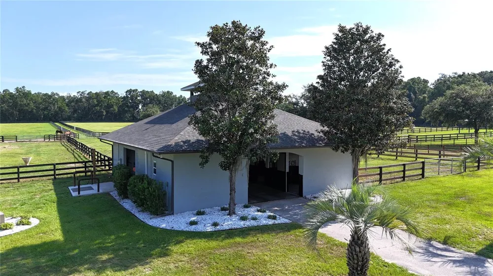 14285 US HIGHWAY 441 Citra, FL 32113