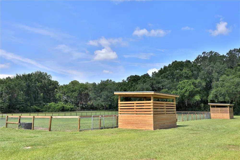 14285 US HIGHWAY 441 Citra, FL 32113
