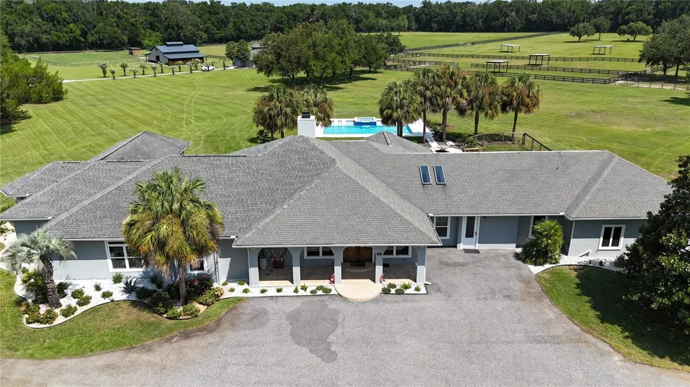 14285 US HIGHWAY 441 Citra, FL 32113