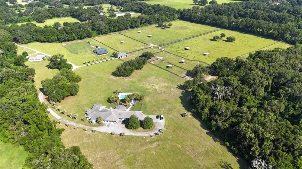 14285 US HIGHWAY 441 Citra, FL 32113