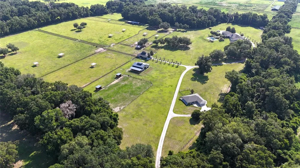 14285 US HIGHWAY 441 Citra, FL 32113