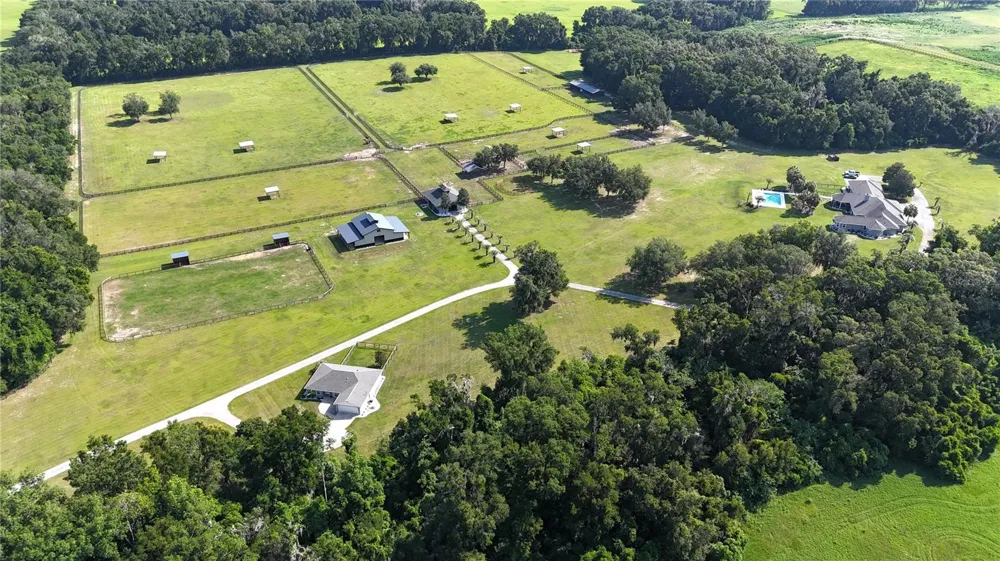 14285 US HIGHWAY 441 Citra, FL 32113