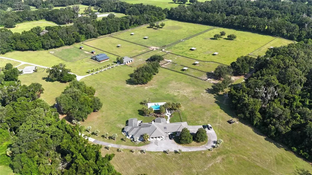 14285 US HIGHWAY 441 Citra, FL 32113