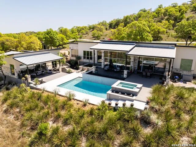 214 JUNGFRAU HILL RD Comfort, TX 78013