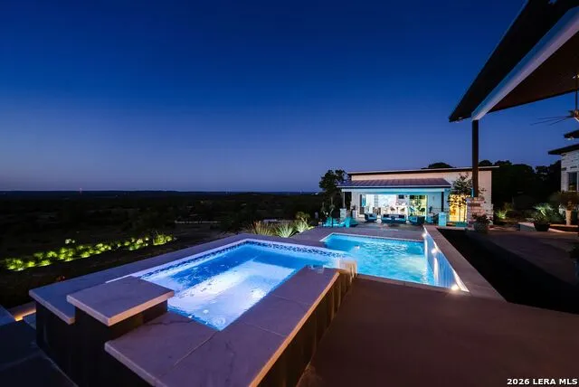 214 JUNGFRAU HILL RD Comfort, TX 78013