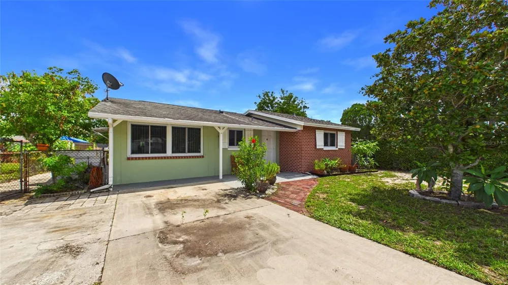 2809 EDENWOOD STREET Clearwater, FL 33759