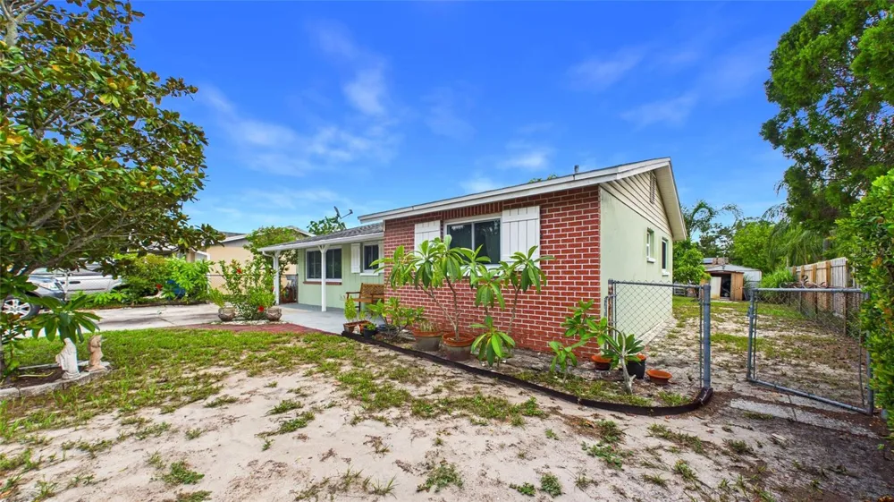 2809 EDENWOOD STREET Clearwater, FL 33759