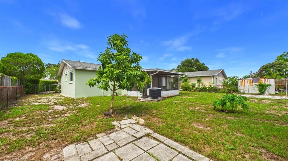 2809 EDENWOOD STREET Clearwater, FL 33759
