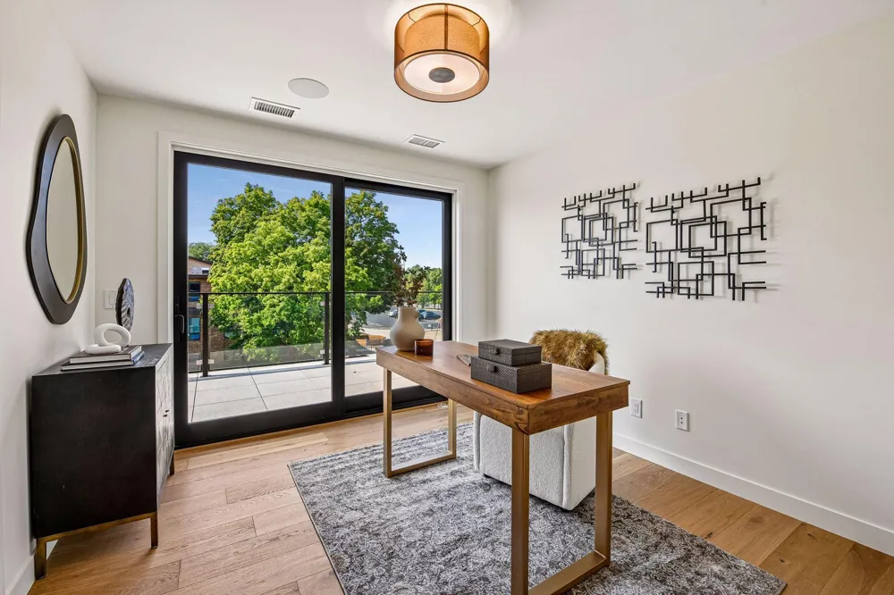 150 Broadway Avenue S #3C Wayzata, MN 55391