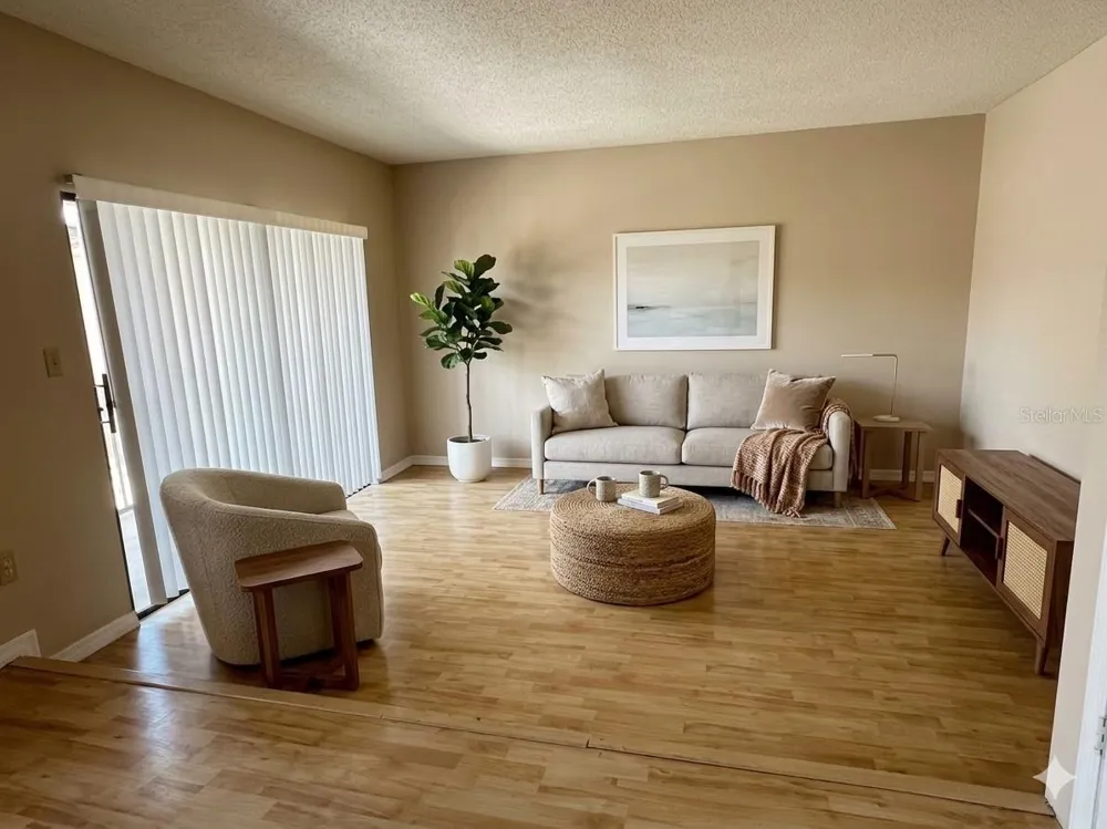 1412 OAK PLACE #J Apopka, FL 32712