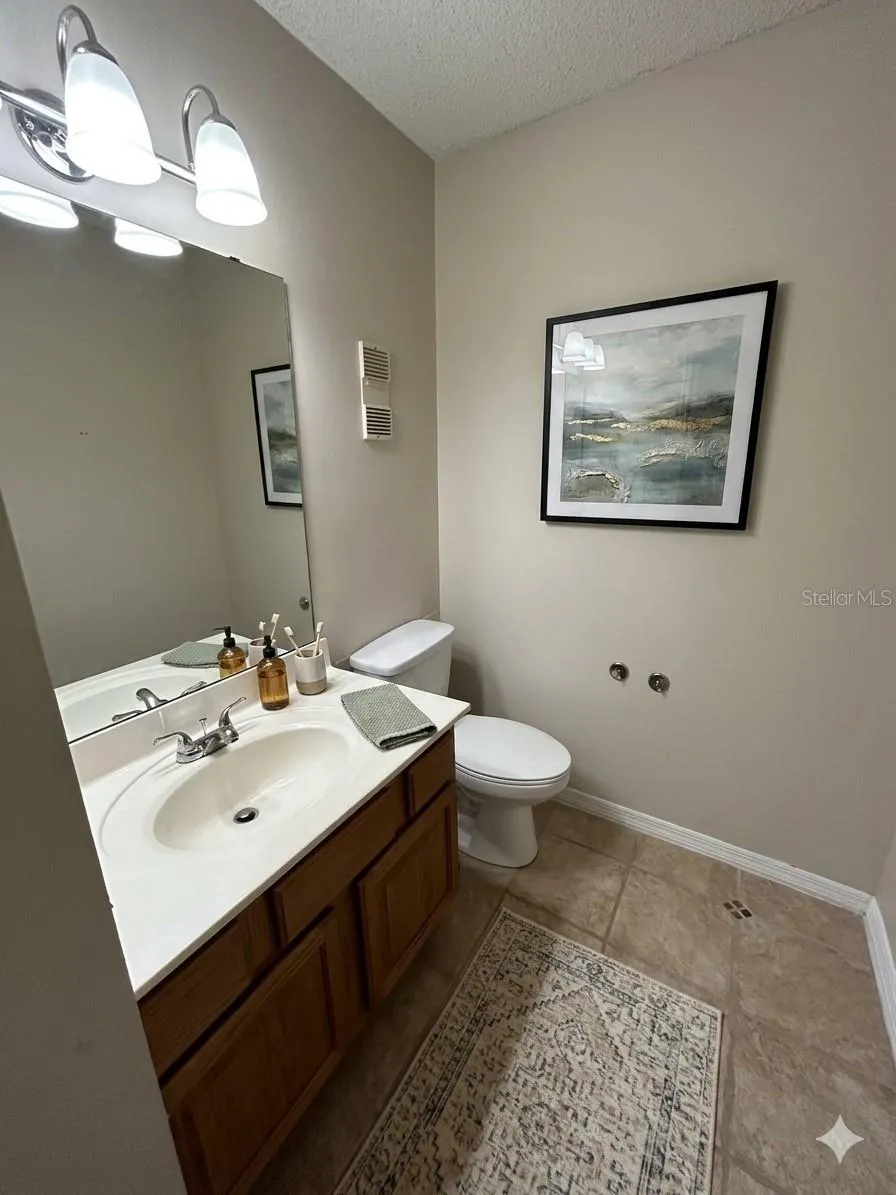 1412 OAK PLACE #J Apopka, FL 32712