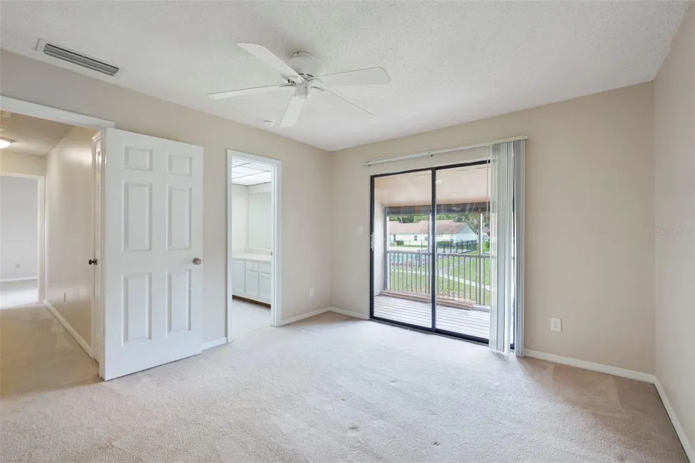 1412 OAK PLACE #J Apopka, FL 32712