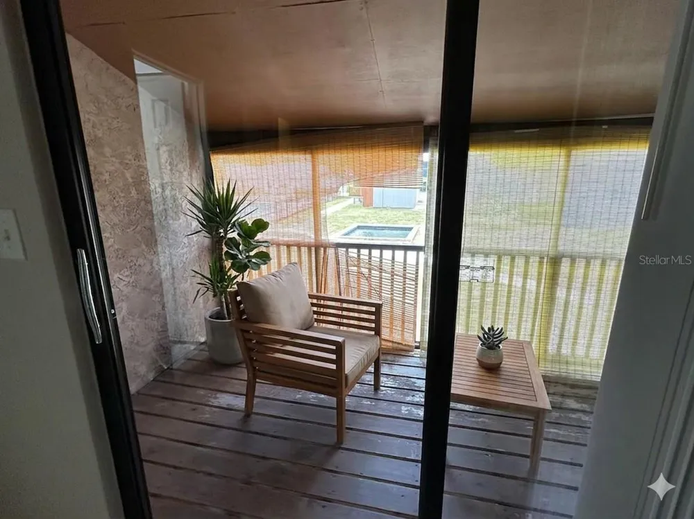 1412 OAK PLACE #J Apopka, FL 32712
