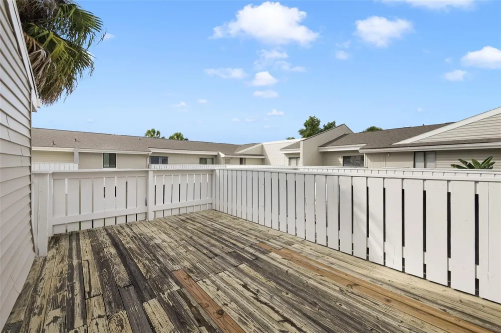 1412 OAK PLACE #J Apopka, FL 32712