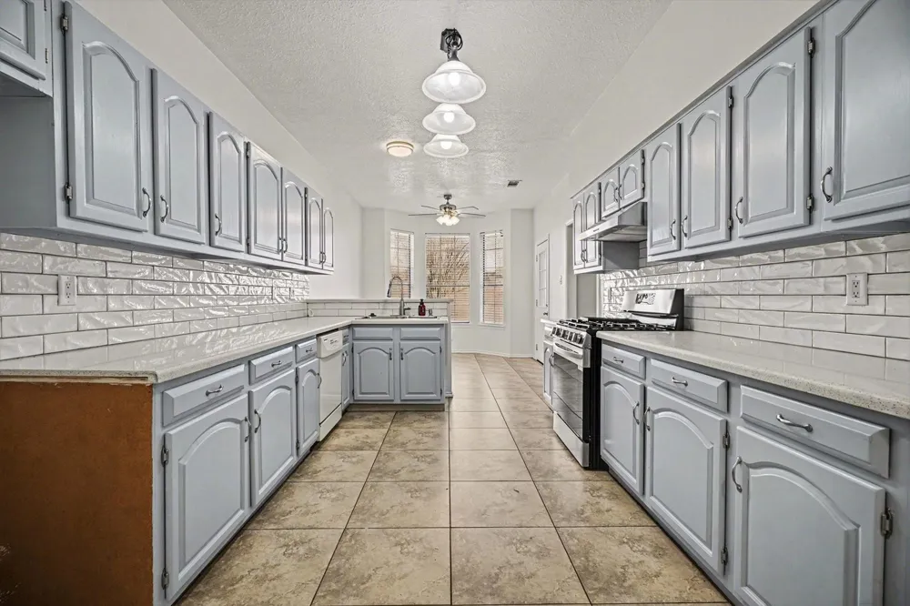 1321 Garden Court Deer Park, TX 77536