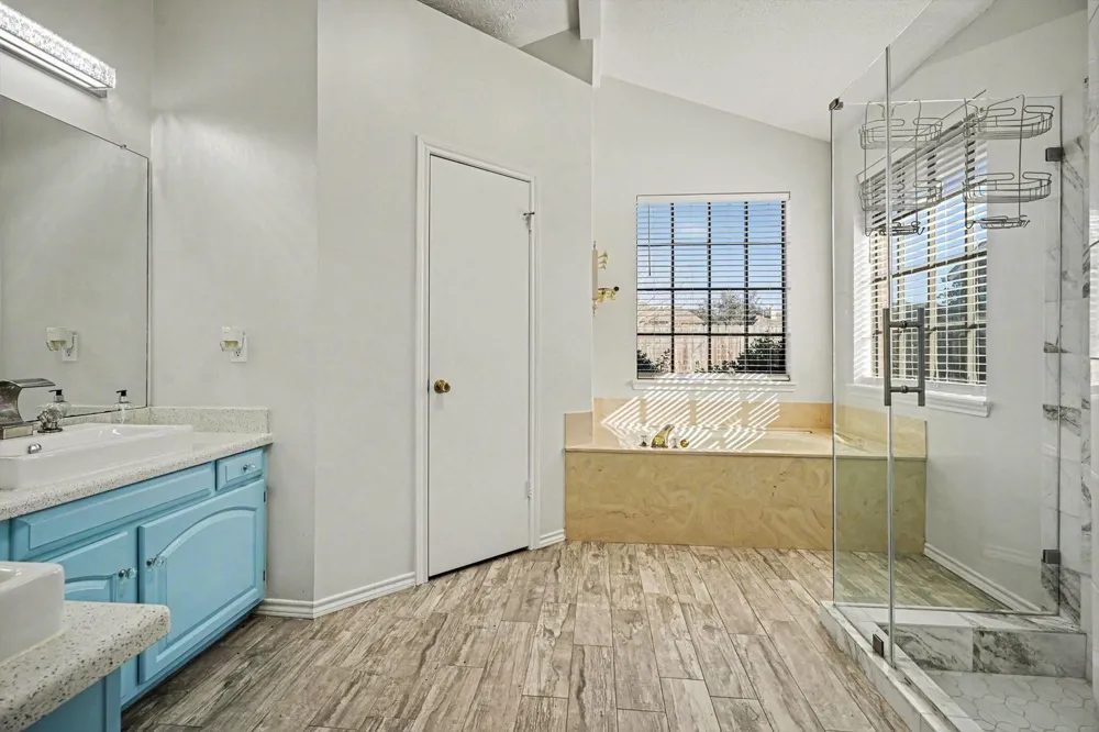 1321 Garden Court Deer Park, TX 77536