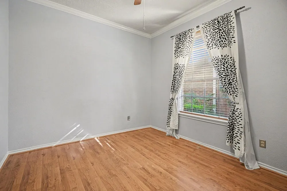 1321 Garden Court Deer Park, TX 77536