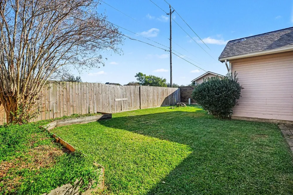 1321 Garden Court Deer Park, TX 77536