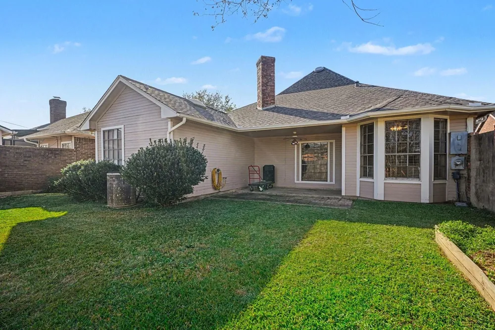 1321 Garden Court Deer Park, TX 77536