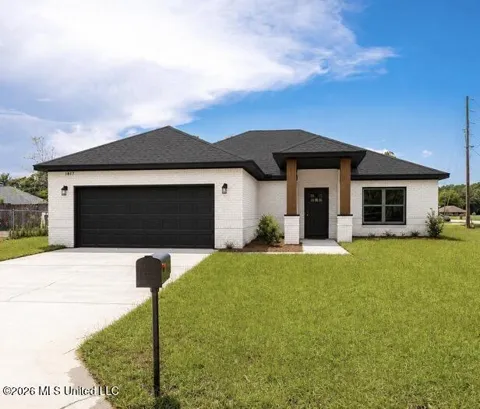 8908 Boxwood Lane