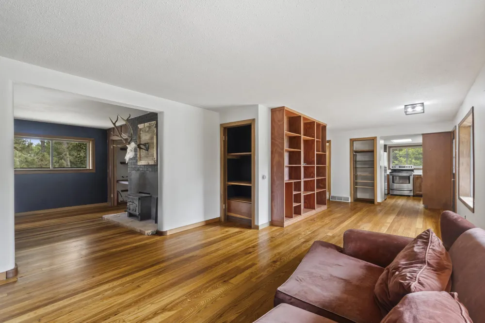 19603 Cinder Road Interlochen, MI 49643