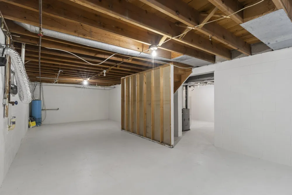 19603 Cinder Road Interlochen, MI 49643