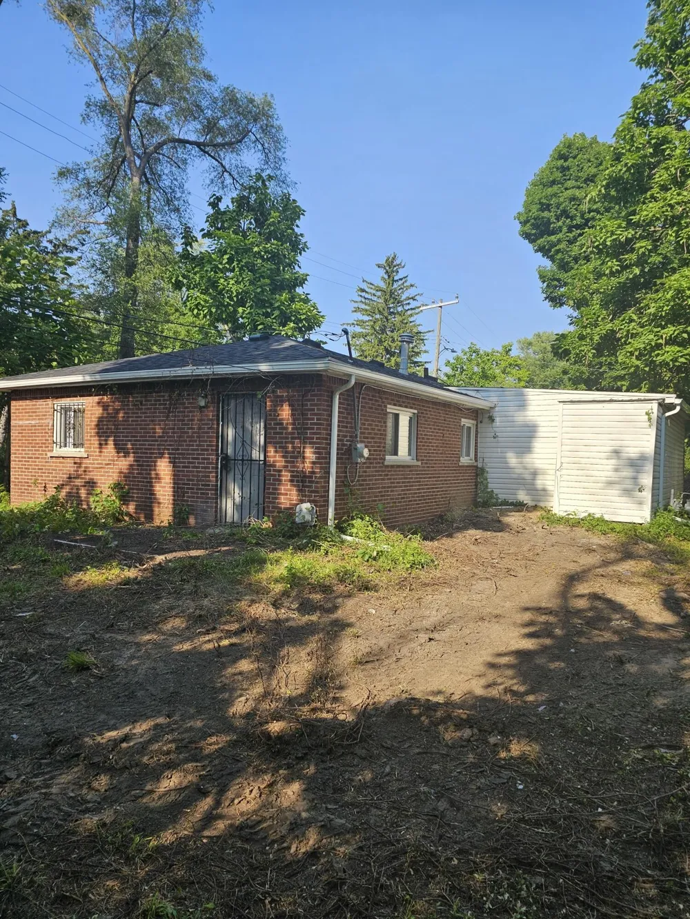 18331 Burgess Detroit, MI 48219