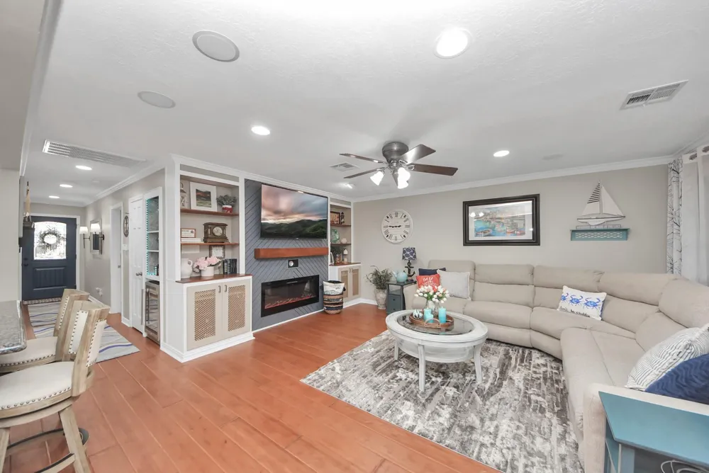 813 Paradise Lane Montgomery, TX 77356